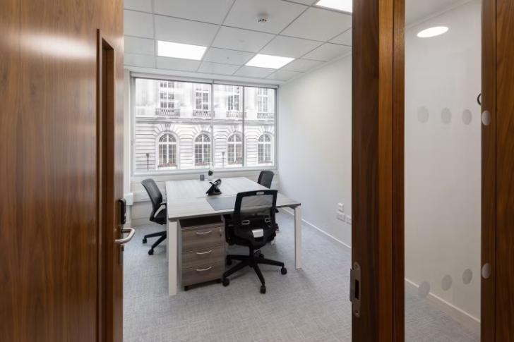St Jamess Square Serviced Offices London 2