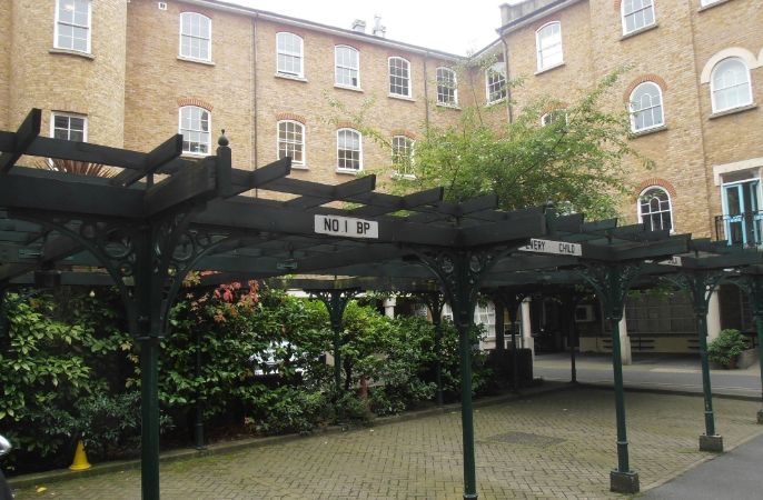 Bath Place 2016-07-28 at 13.18.19