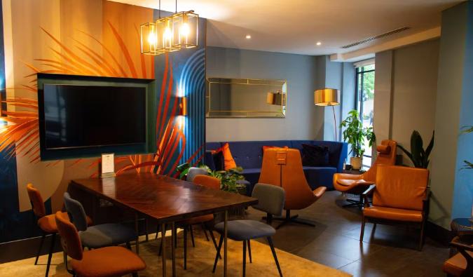 Little Britain, St Pauls Serviced Office Space 7