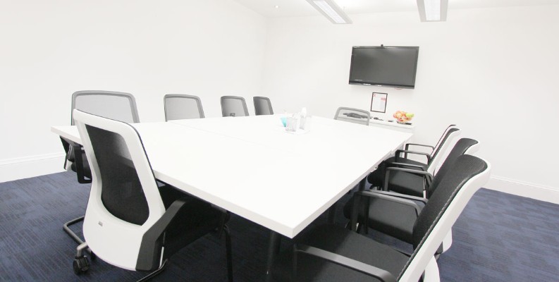 Royal Exchange Avenue offices 2