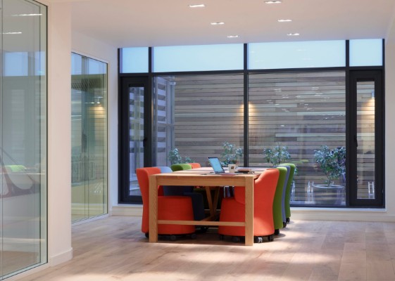 Harp Lane, Monument Offices 4